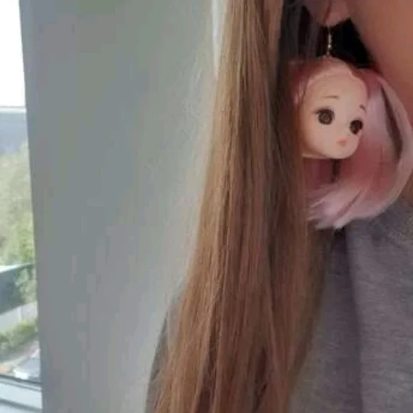 Lolita earrings - Picture 2 of 4